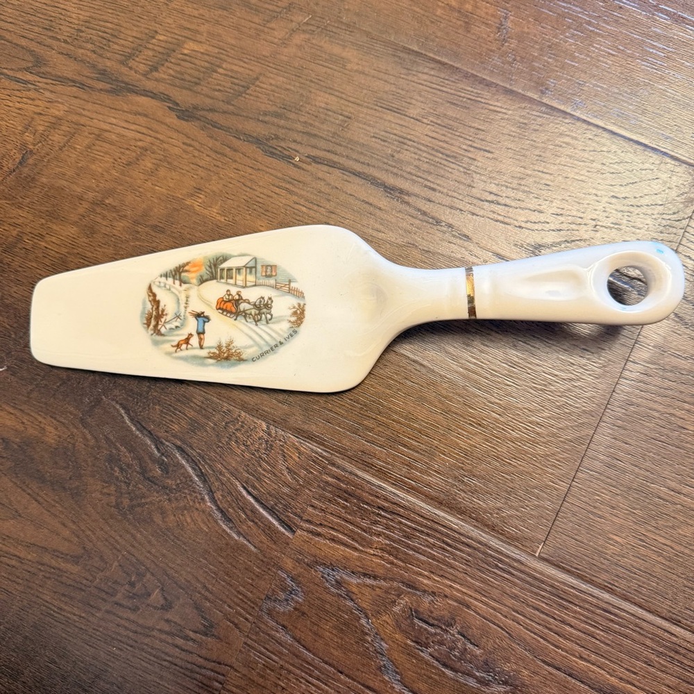 Vintage Currier & Ives Cake Server / Pie Server